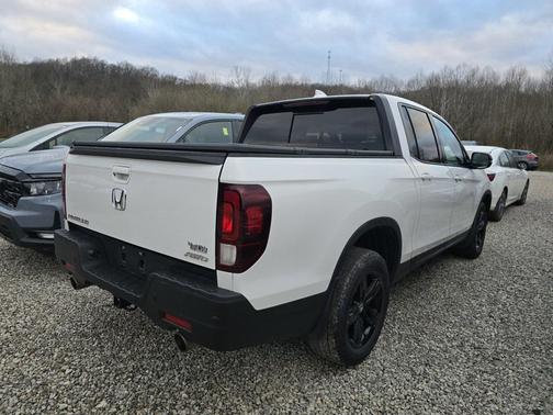 2023 Honda Ridgeline Black