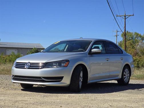2013 Volkswagen Passat 2.5L S
