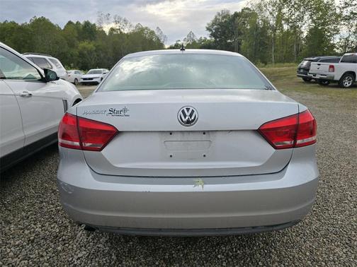 2013 Volkswagen Passat 2.5L S