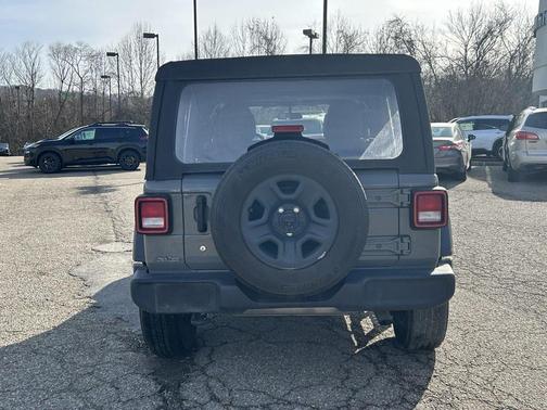 2022 Jeep Wrangler Unlimited Sport