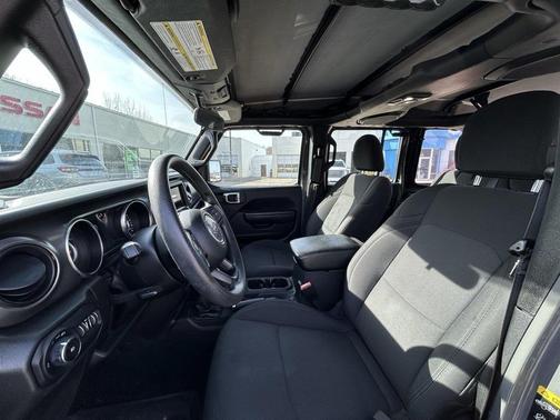 2022 Jeep Wrangler Unlimited Sport