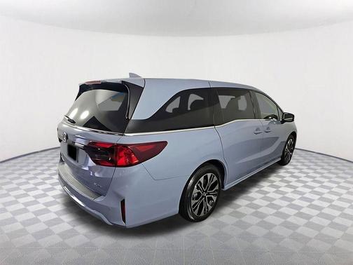 Sonic Gray Pearl 2026 Honda Odyssey Elite
