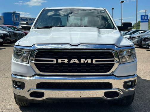 Bright White Clearcoat 2022 RAM 1500 Big Horn/Lone Star