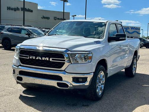 Bright White Clearcoat 2022 RAM 1500 Big Horn/Lone Star