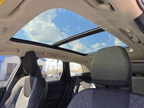 2023 Volvo XC60 B5 Core