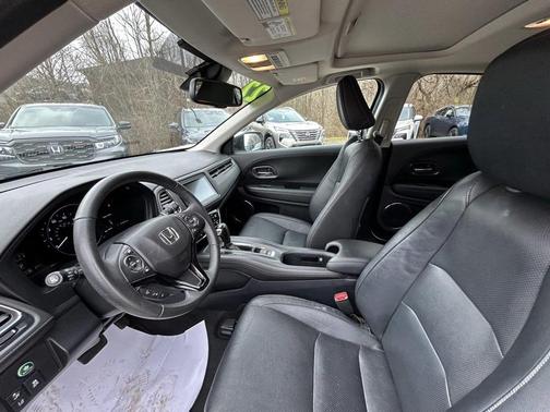 2022 Honda HR-V EX-L