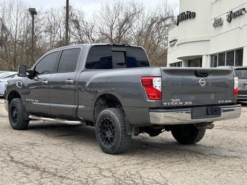 2018 Nissan Titan XD SV