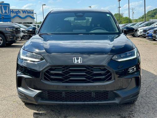 Crystal Black Pearl 2024 Honda HR-V AWD Sport