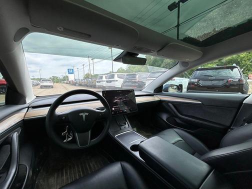 Gray 2022 Tesla Model 3 Long Range