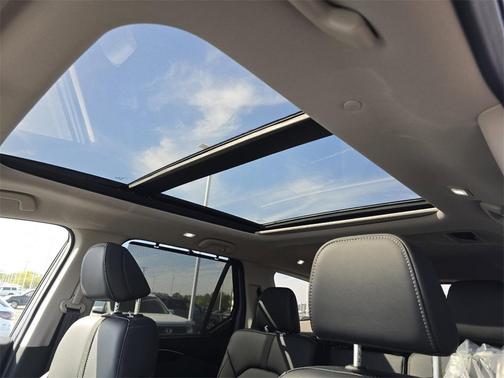 2025 Honda Pilot Touring 8-Passenger