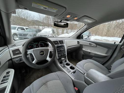 2011 Chevrolet Traverse LT