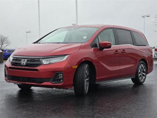 Radiant Red Metallic II 2026 Honda Odyssey EX-L