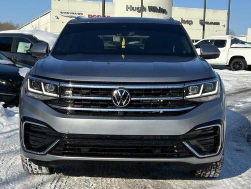 2023 Volkswagen Atlas Cross Sport 3.6L V6 SEL Premium R-Line