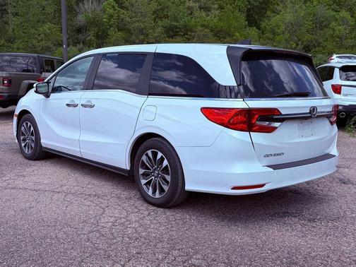 Platinum White Pearl 2023 Honda Odyssey EX-L