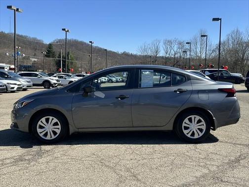 2022 Nissan Versa 1.6 S