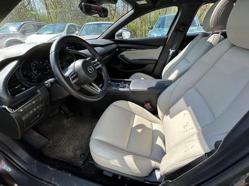 2023 Mazda Mazda3 FWD w/Preferred Package