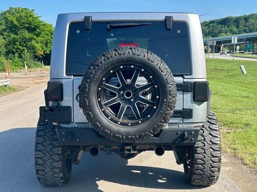 Silver 2016 Jeep Wrangler Unlimited Rubicon