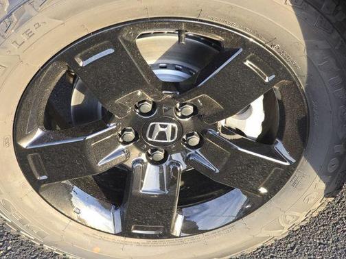 Platinum White Pearl 2026 Honda Ridgeline Black