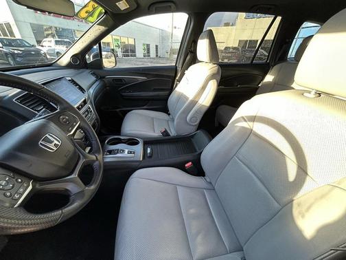 2023 Honda Passport AWD EX-L