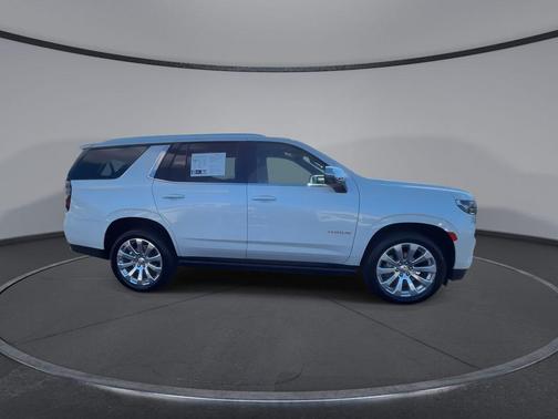 Iridescent Pearl Tricoat 2023 Chevrolet Tahoe Premier