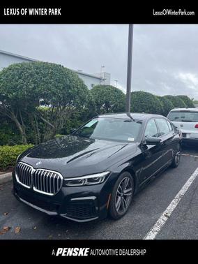 Black Sapphire Metallic 2022 BMW 740 i xDrive