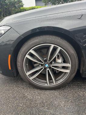 Black Sapphire Metallic 2022 BMW 740 i xDrive