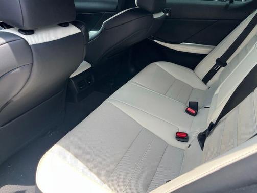 Atomic Silver 2021 Lexus IS 350 Base