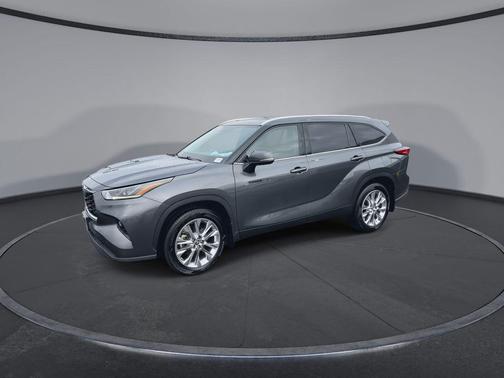 Magnetic Gray Metallic 2021 Toyota Highlander Hybrid Limited