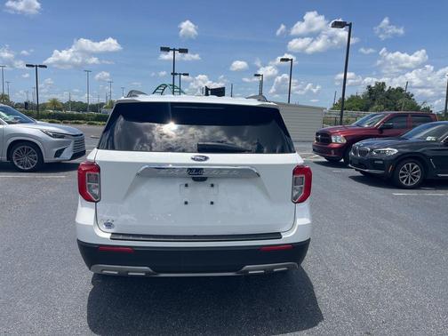 STAR WHITE MET TRI-COAT 2023 Ford Explorer XLT