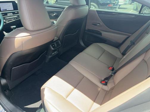 Caviar 2023 Lexus ES 350 Base
