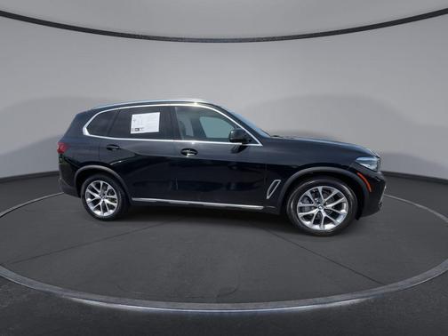 Black Sapphire Metallic 2023 BMW X5 xDrive40i
