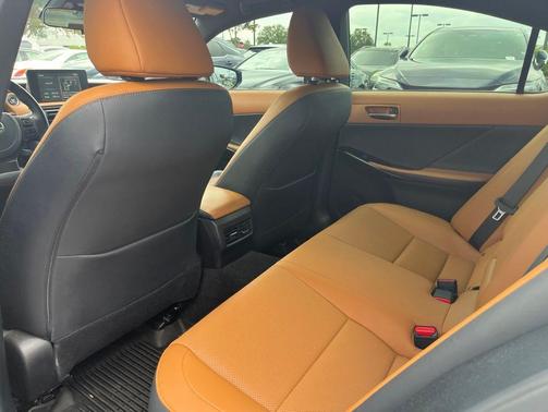 Eminent White Pearl 2022 Lexus IS 300 Base
