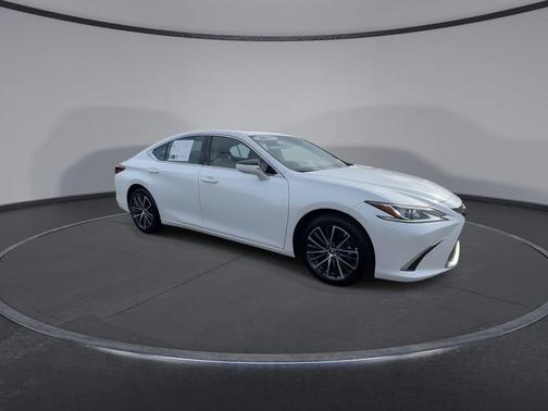 Eminent White Pearl 2025 Lexus ES 350 Base