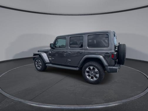 Granite Crystal Metallic Clearcoat 2018 Jeep Wrangler Unlimited Sahara