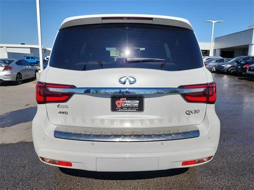 2023 INFINITI QX80 SENSORY