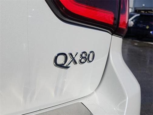 2023 INFINITI QX80 SENSORY