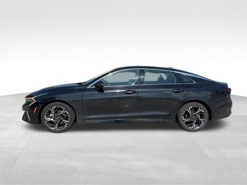 Aurora Black 2025 Kia K5 GT-Line