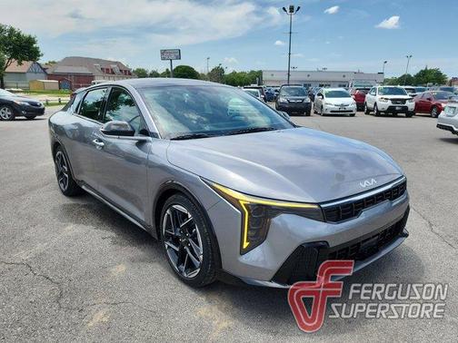 2025 Kia K4 GT-Line