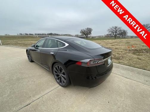 2020 Tesla Model S Long Range