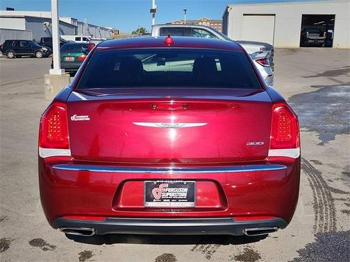 2019 Chrysler 300 Limited