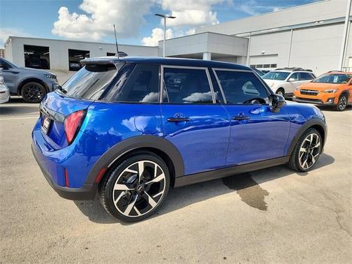 2025 MINI Hardtop Cooper