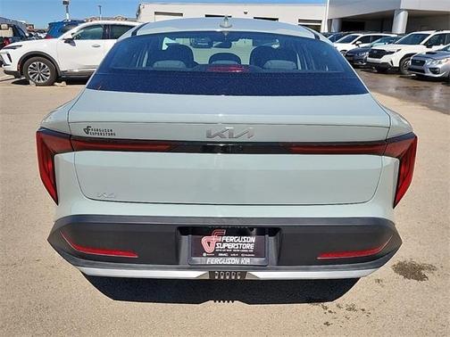 2025 Kia K4 EX