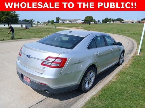 2015 Ford Taurus SEL