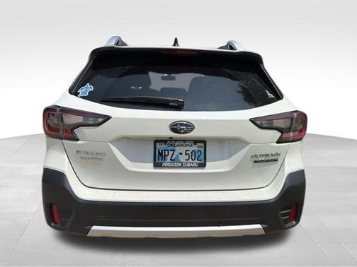 Crystal White Pearl 2021 Subaru Outback Touring XT