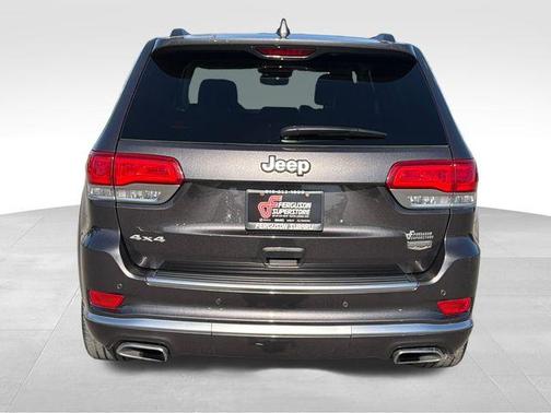 Granite Crystal Clearcoat Metallic 2019 Jeep Grand Cherokee Summit