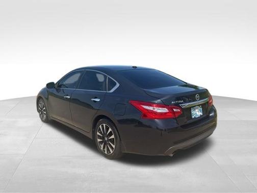 Storm Blue 2017 Nissan Altima 2.5 SL