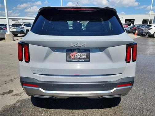 2025 Kia Sorento S