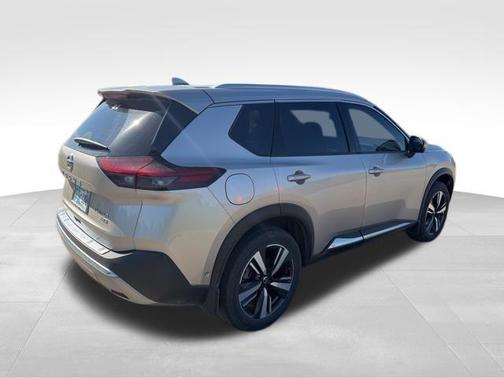 Champagne Silver 2021 Nissan Rogue Platinum