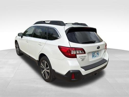 White 2018 Subaru Outback 3.6R Limited