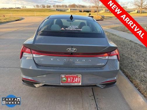 2021 Hyundai ELANTRA Limited